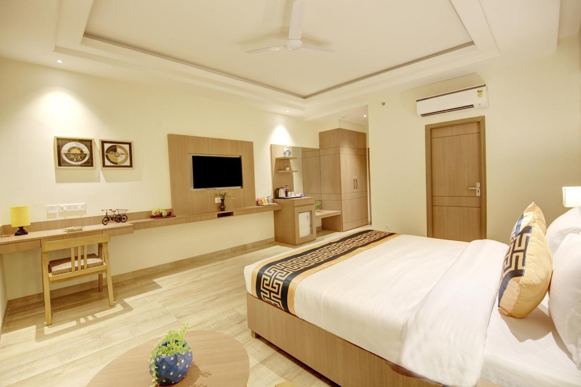 Hotel City Lite Near Igi Airport Ню Делхи Екстериор снимка