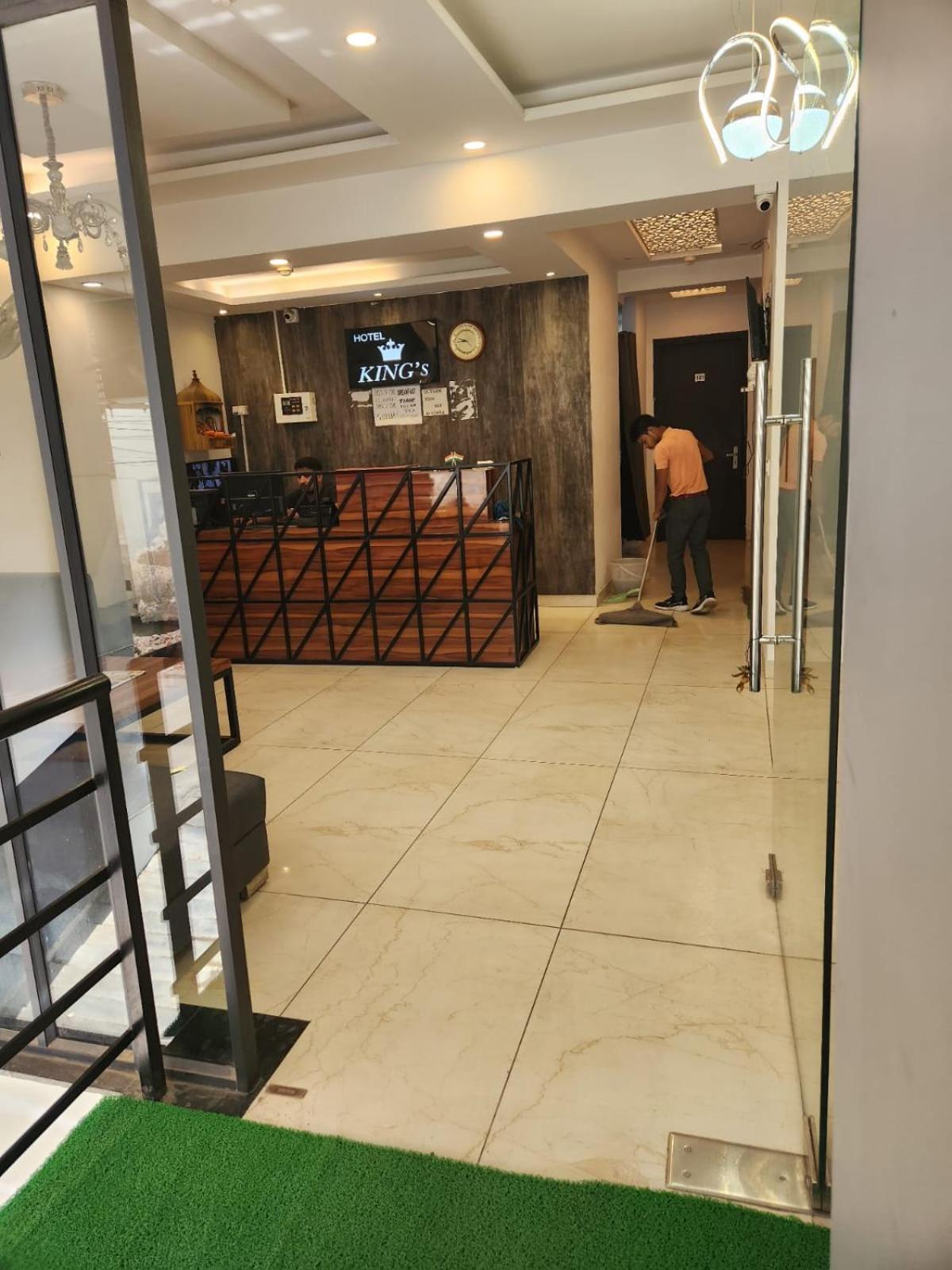 Hotel City Lite Near Igi Airport Ню Делхи Екстериор снимка