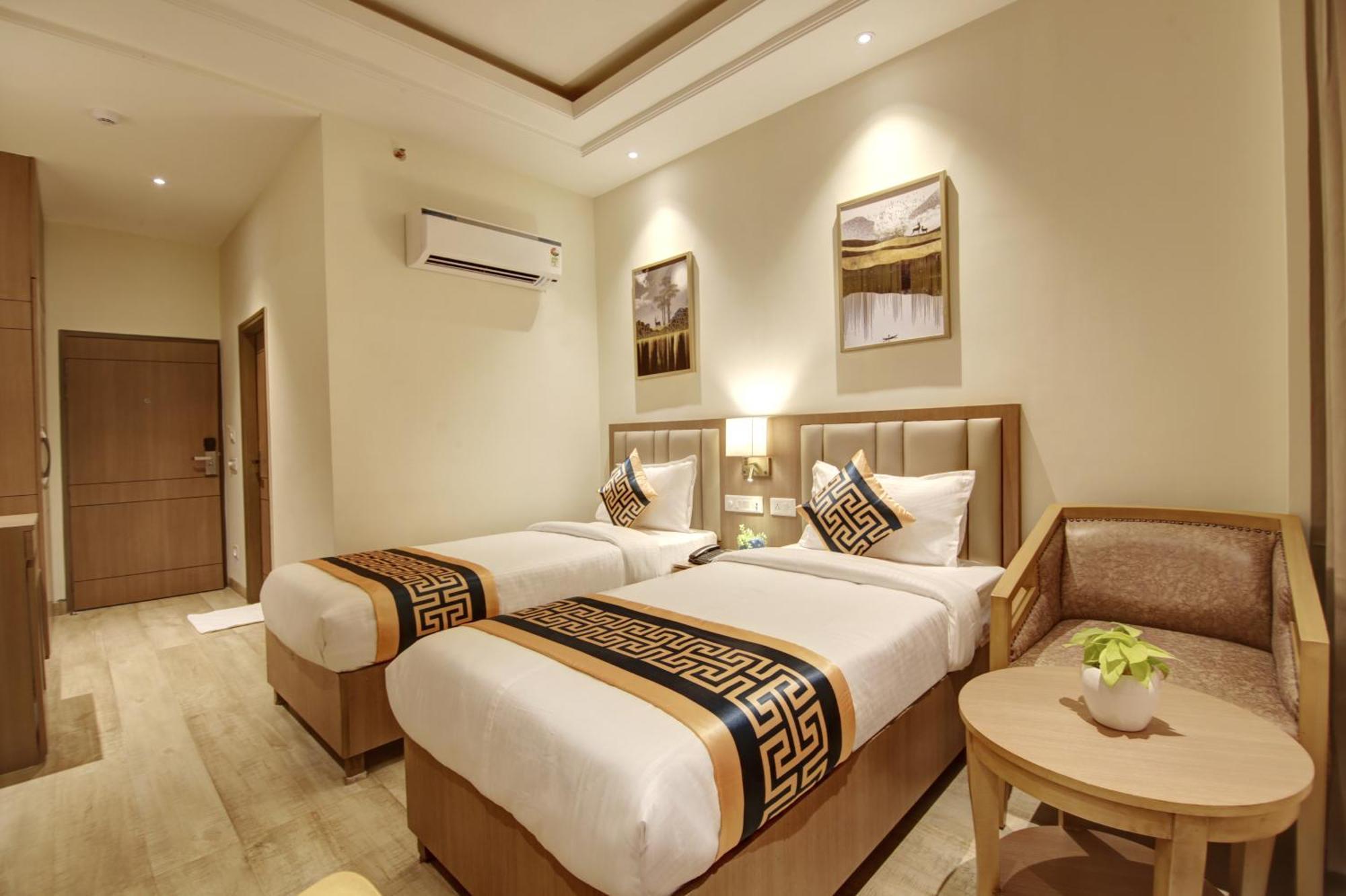 Hotel City Lite Near Igi Airport Ню Делхи Екстериор снимка